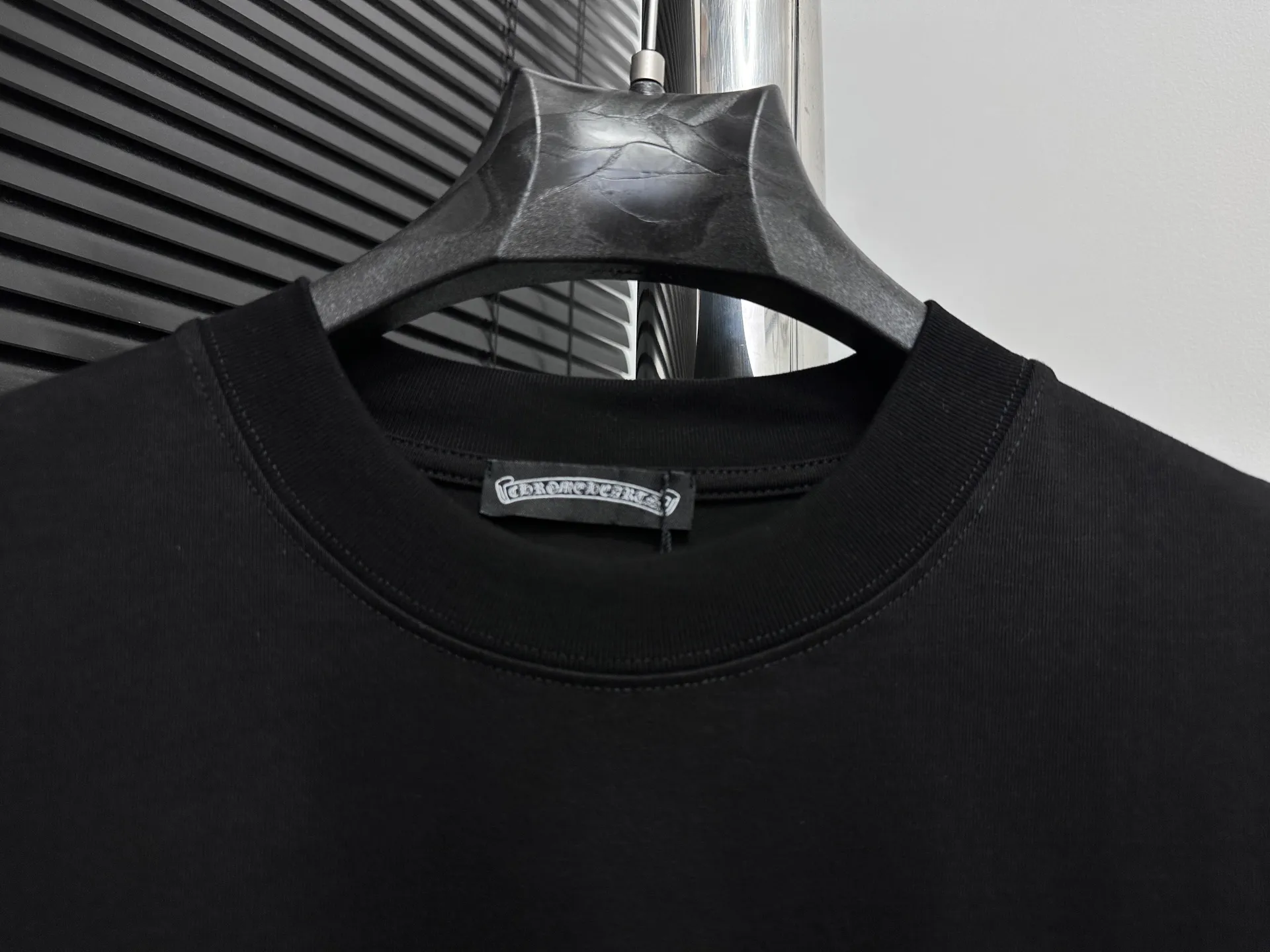 🅿️170 [Chrome heart*] Chrome heart 25ss early spring new short-sleeved T-shirt ·280g 100% cotton double yarn jersey fabric ·Special thickened 32 pieces of double-strand 1x1 thread in the same cylinder custom dyeing ·Double-needle stitching and cross-stitching technology ·Original main mark washed tag Color: Black White Size: S-XL